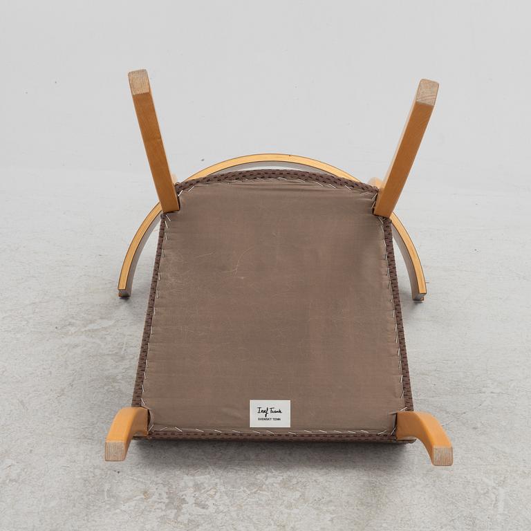 Josef Frank, klismosstol, modell B 300, Firma Svenskt Tenn, efter 1985.