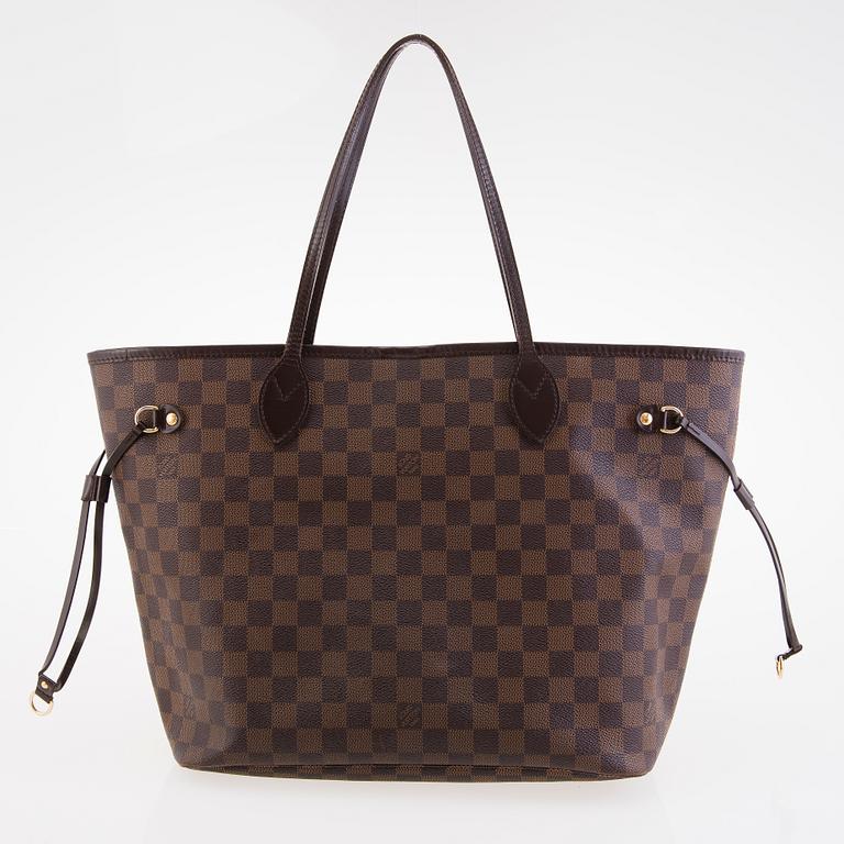 LOUIS VUITTON Neverfull MM Damier Bag.