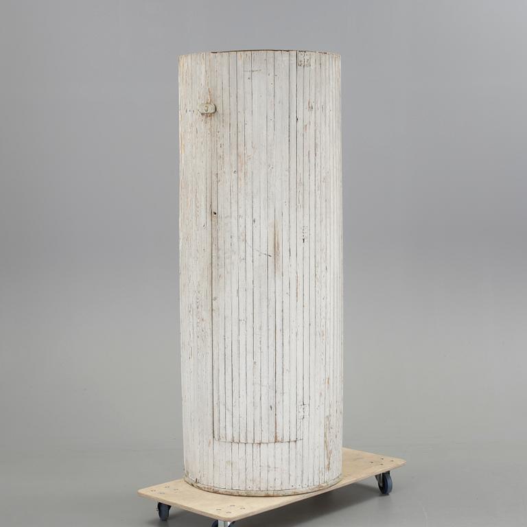 HÖRNSKÅP, 1800-talets slut.