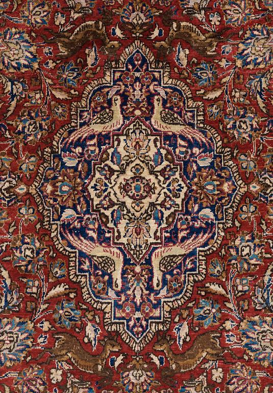 SEMI-ANTIQUE SILK KASHAN. 203,5 x 127 cm.