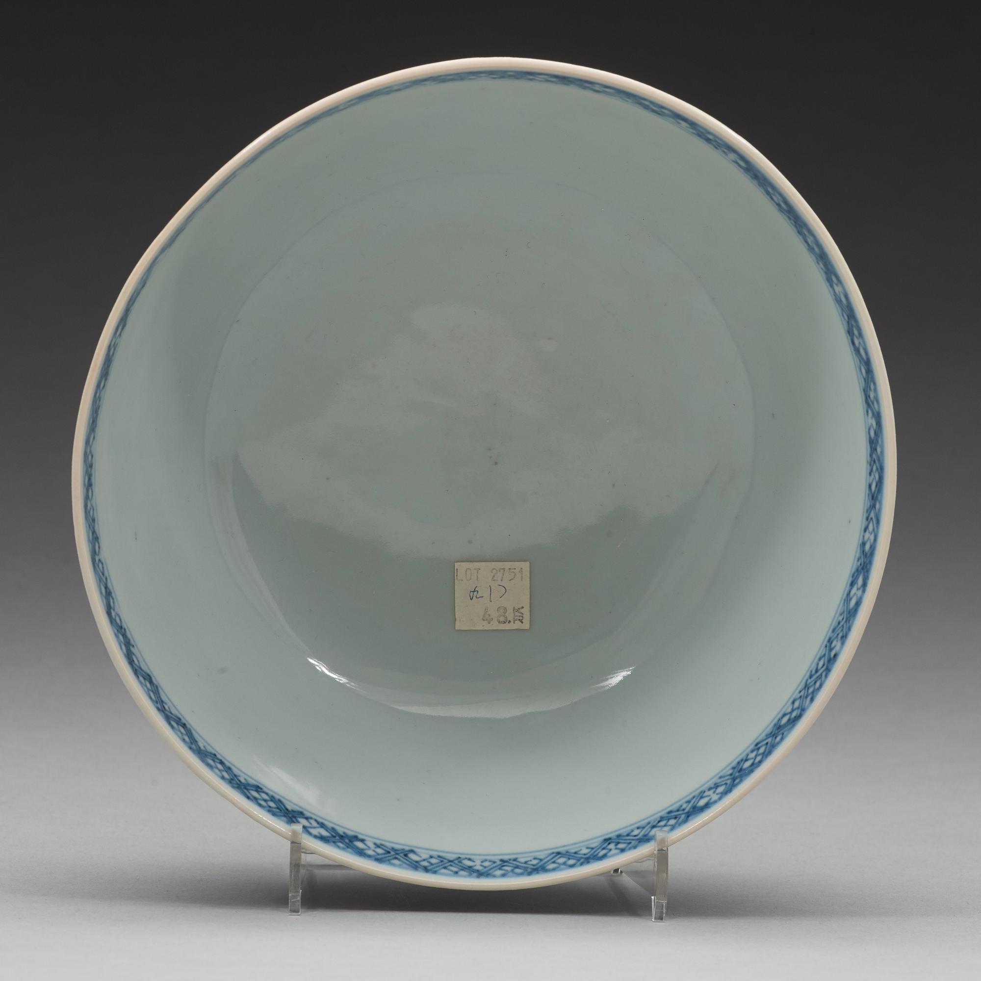 SKÅL, porslin, Qingdynastin, Qianlong (1736-95).