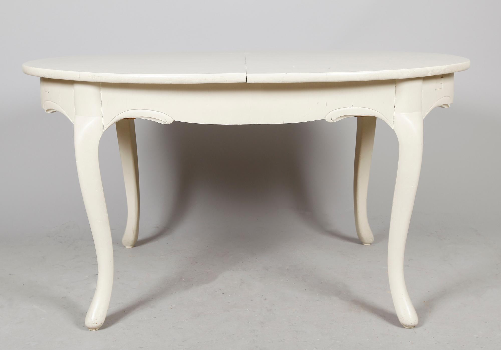 MATSALSMÖBEL, 11 delar, rokokostil, 1900-talets första  hälft.