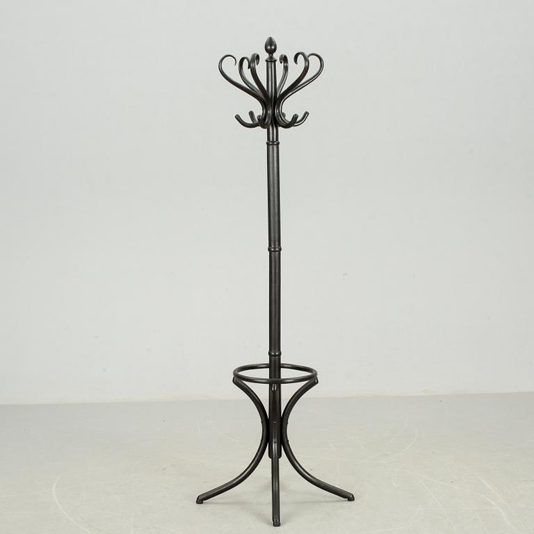 TAMBURMAJOR, Thonet-stil, 1900-talets andra hälft.