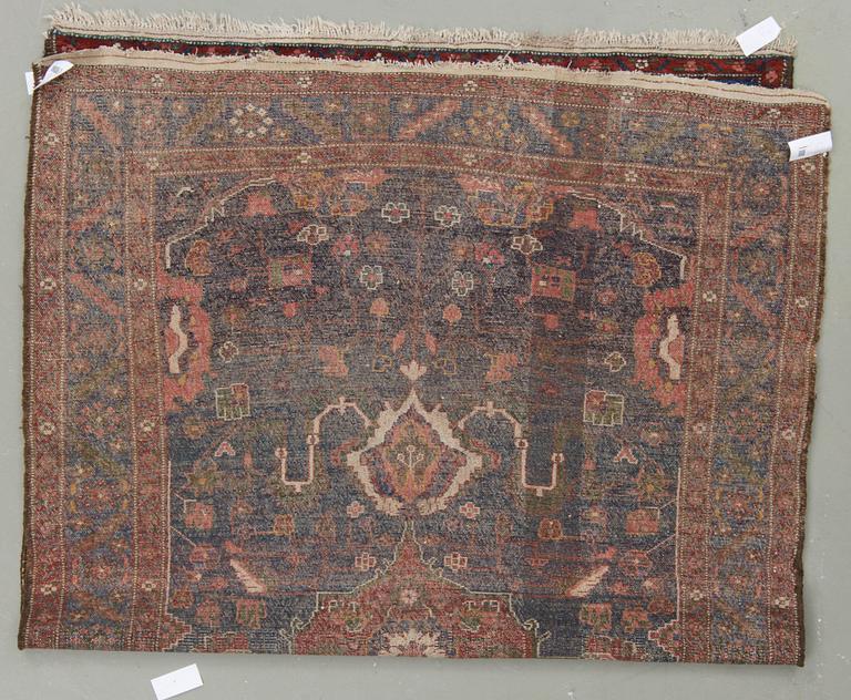 MATTA, semiantik Hamadan. Ca 240x155 cm.