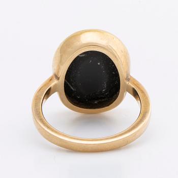 RING 14K gold 1 opal approx 15 x 12 mm.