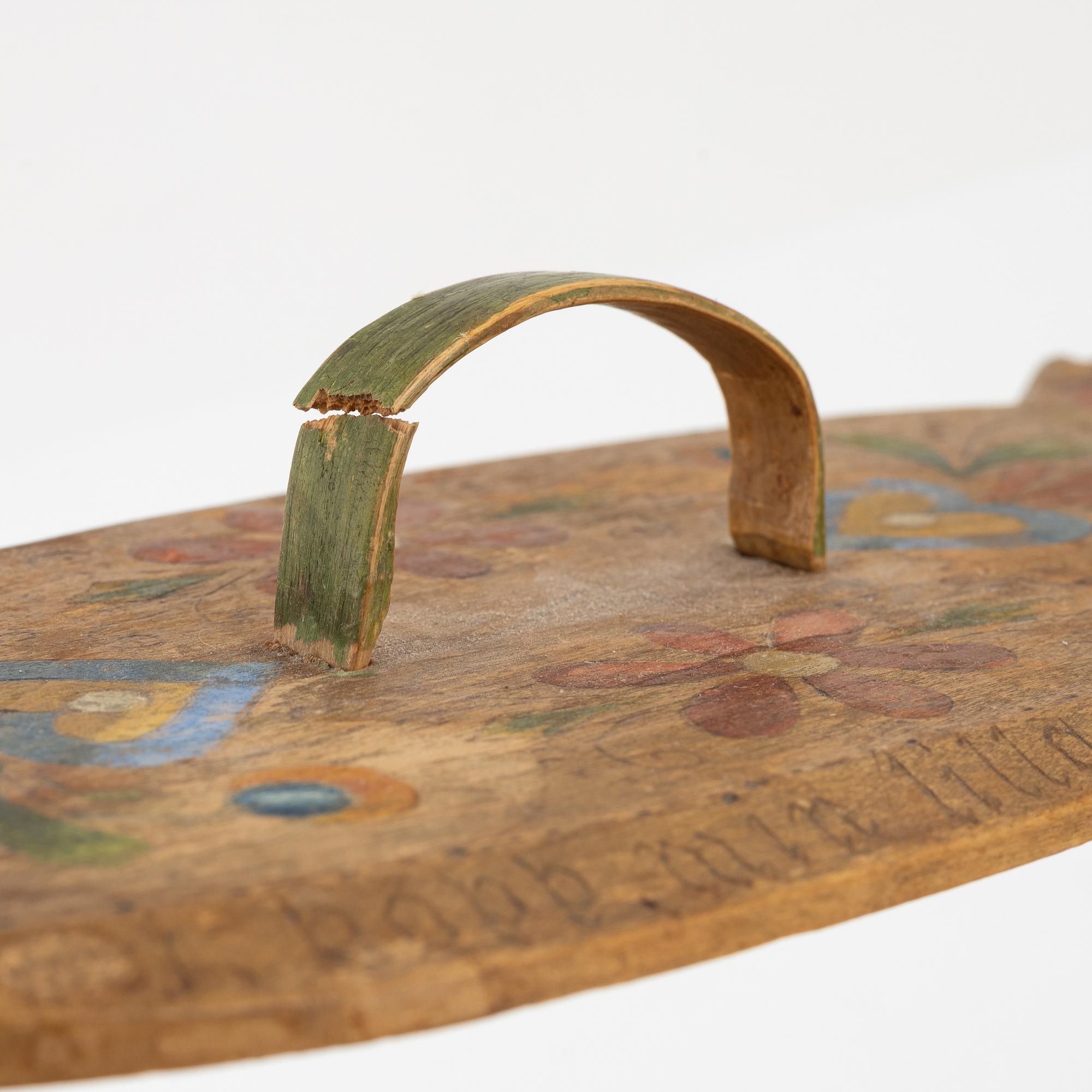 A Swedish painted box with cover, early 20th Century.