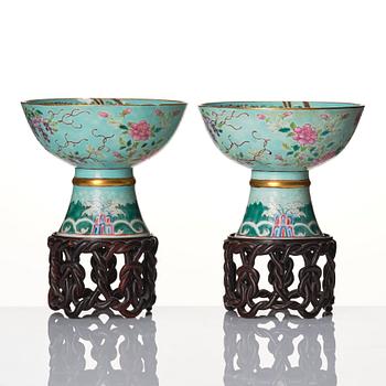 A pair of Chinese stemcups, with the mark of dowager empress Ci Xi, Dayazhai, late Qing dynasty.