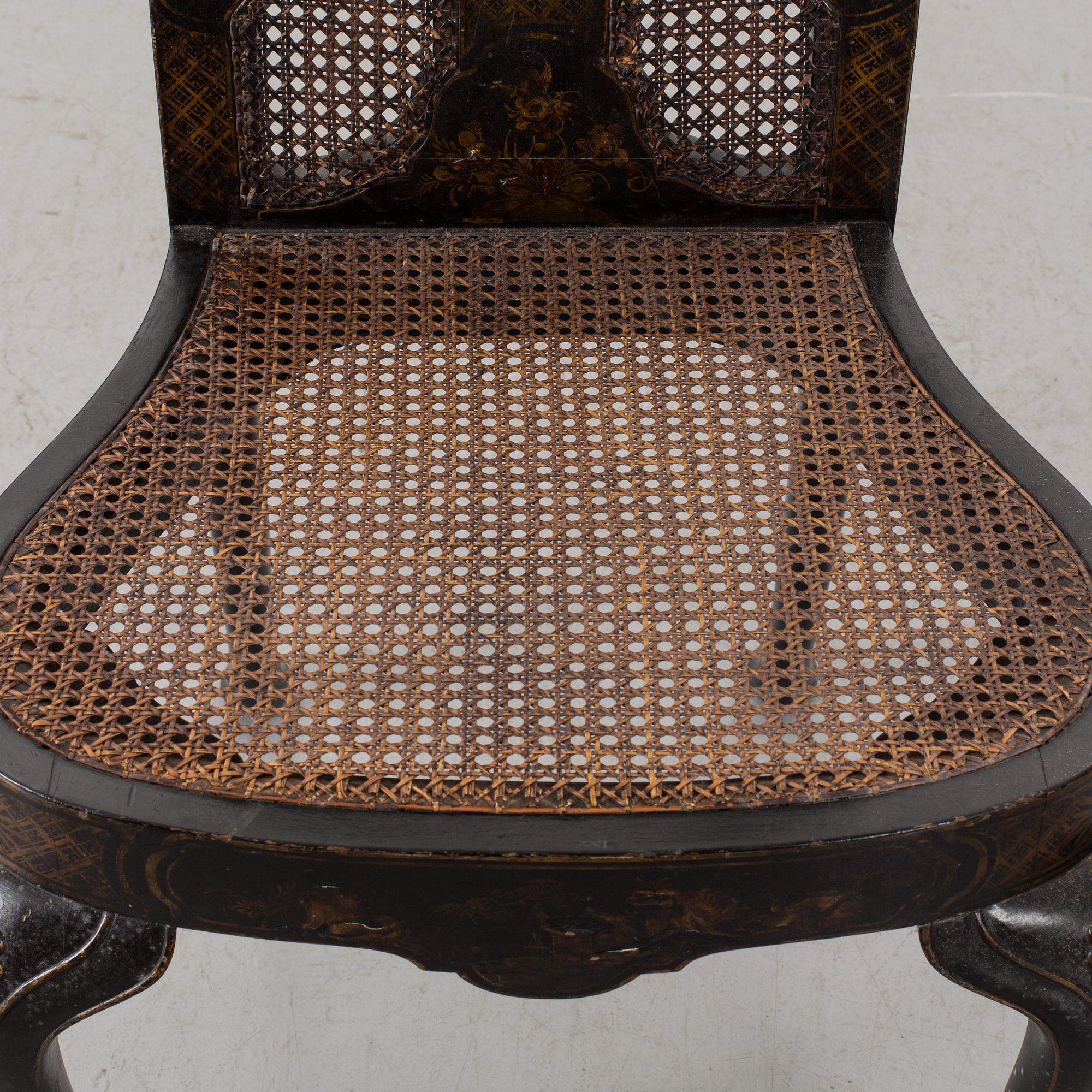 A ROCOCO STYLE CHAIR FROM CA 1900.