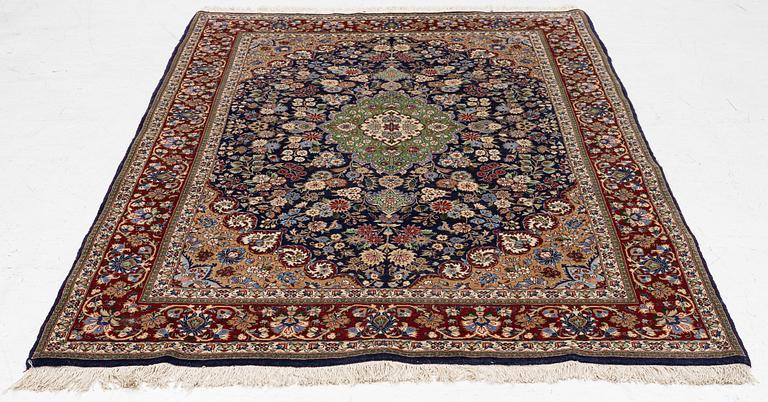 Matta, Isfahan, ca 230x140 cm.
