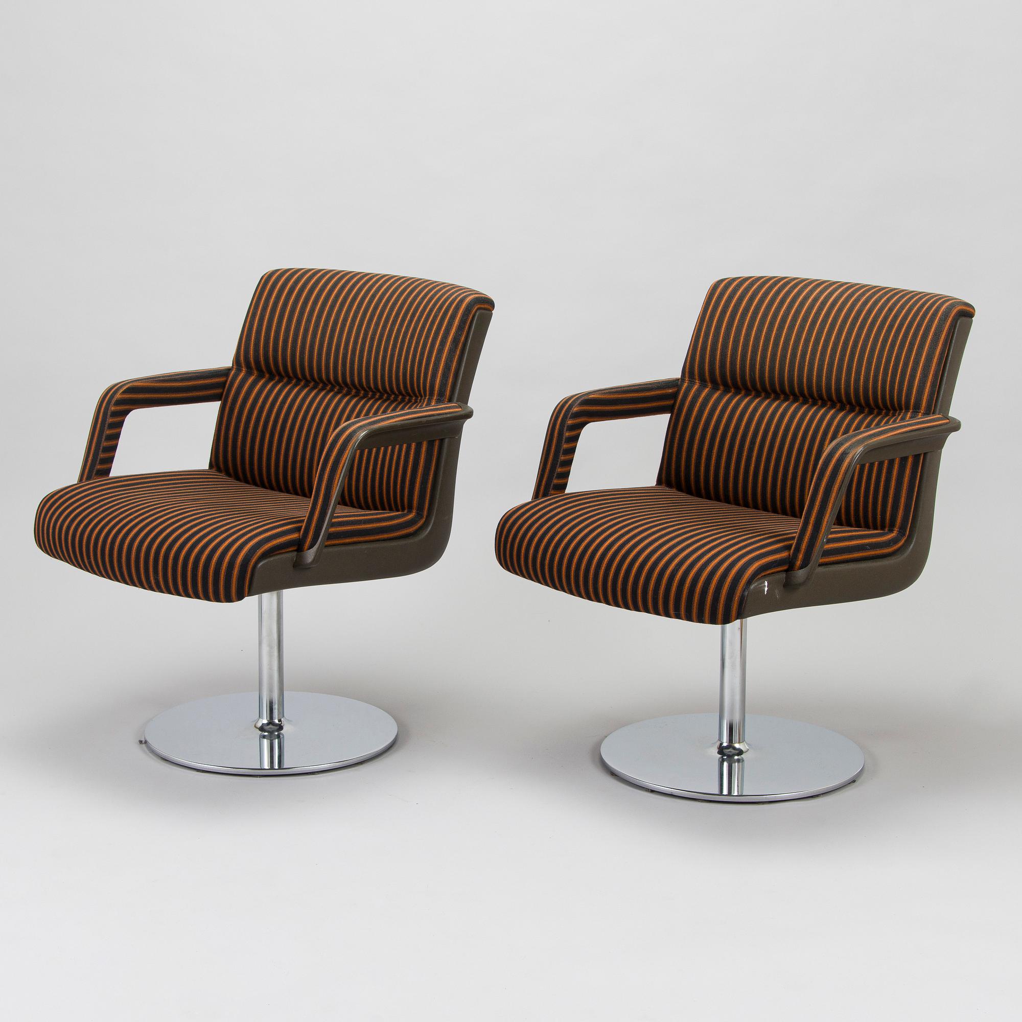 Eero Aarnio, tuoleja, 4 kpl, Martela Ltd Finland, 1975.