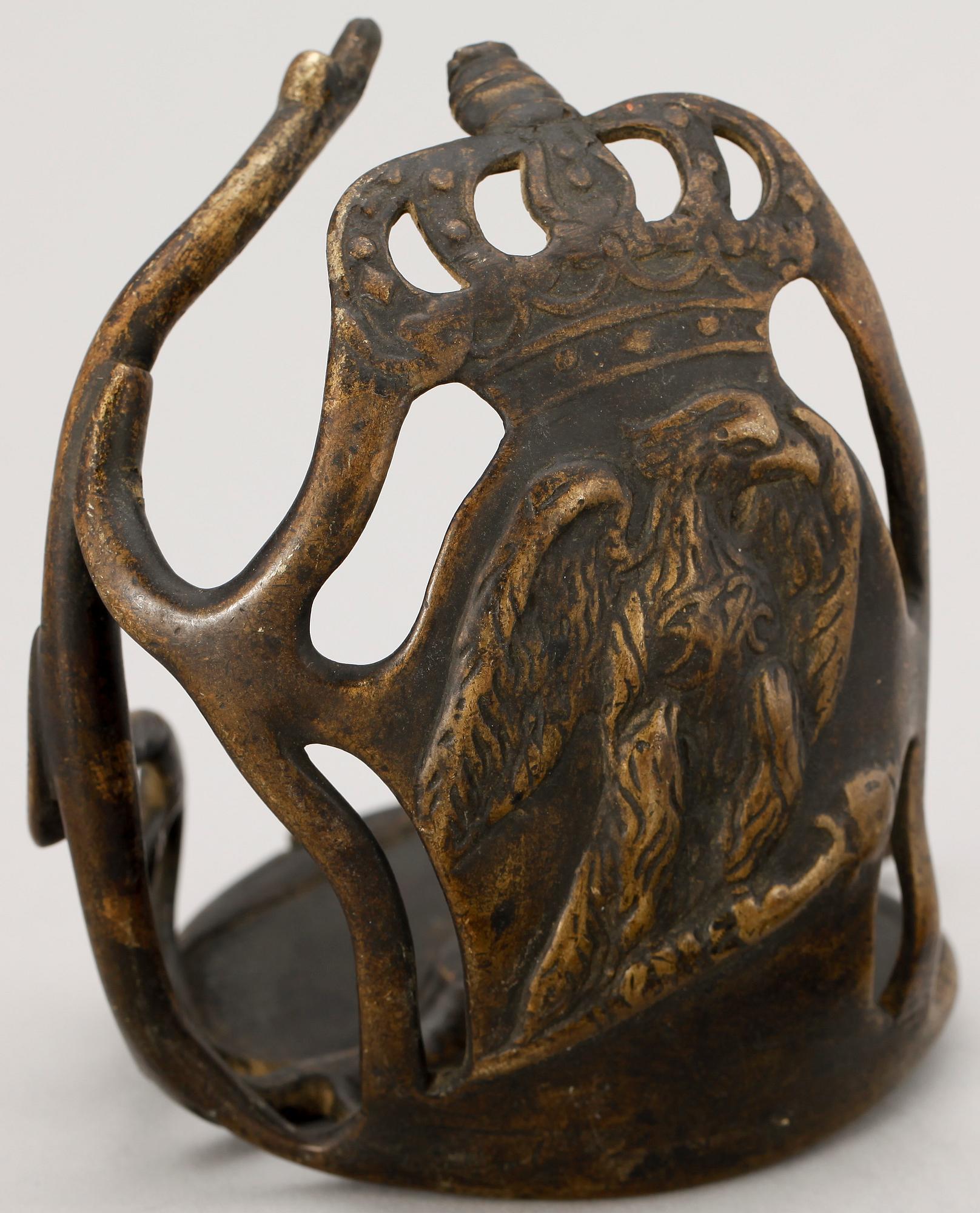 DELAR TILL VÄRJA, mässing och järn, 3 st, 1700-tal.