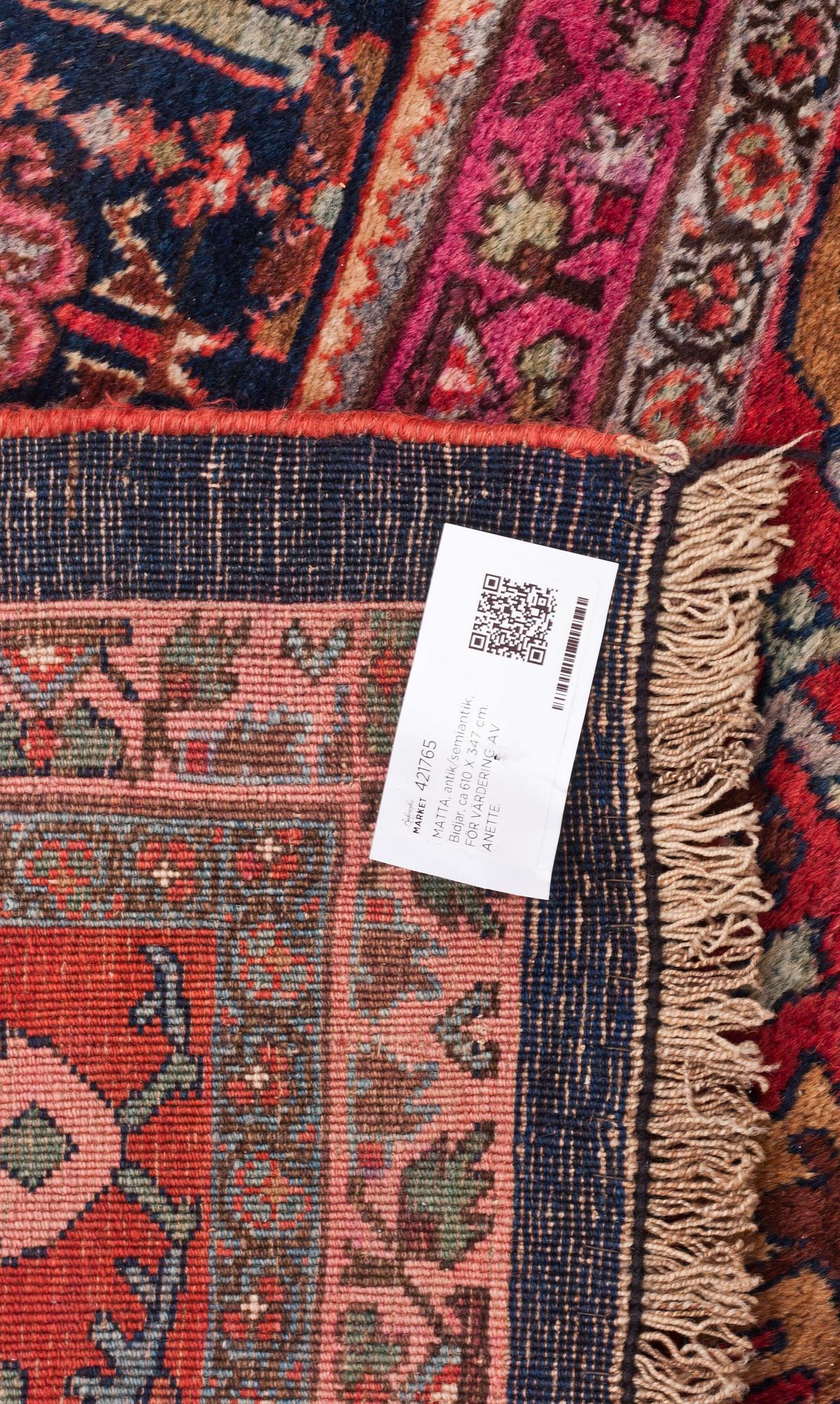 MATTA, semiantik, Bidjar, ca 610 X 347 cm.