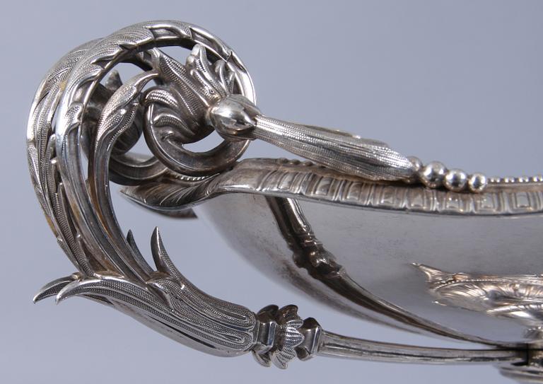 SKÅL PÅ FOT, silver, Jan Biedgunowski Warszawa (1852-65). Silverstämplar Ryssland. ca 650 g.