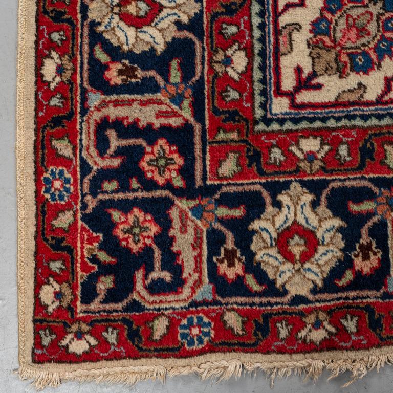 A CARPET, Old Tabriz, ca 300 x 198 cm.