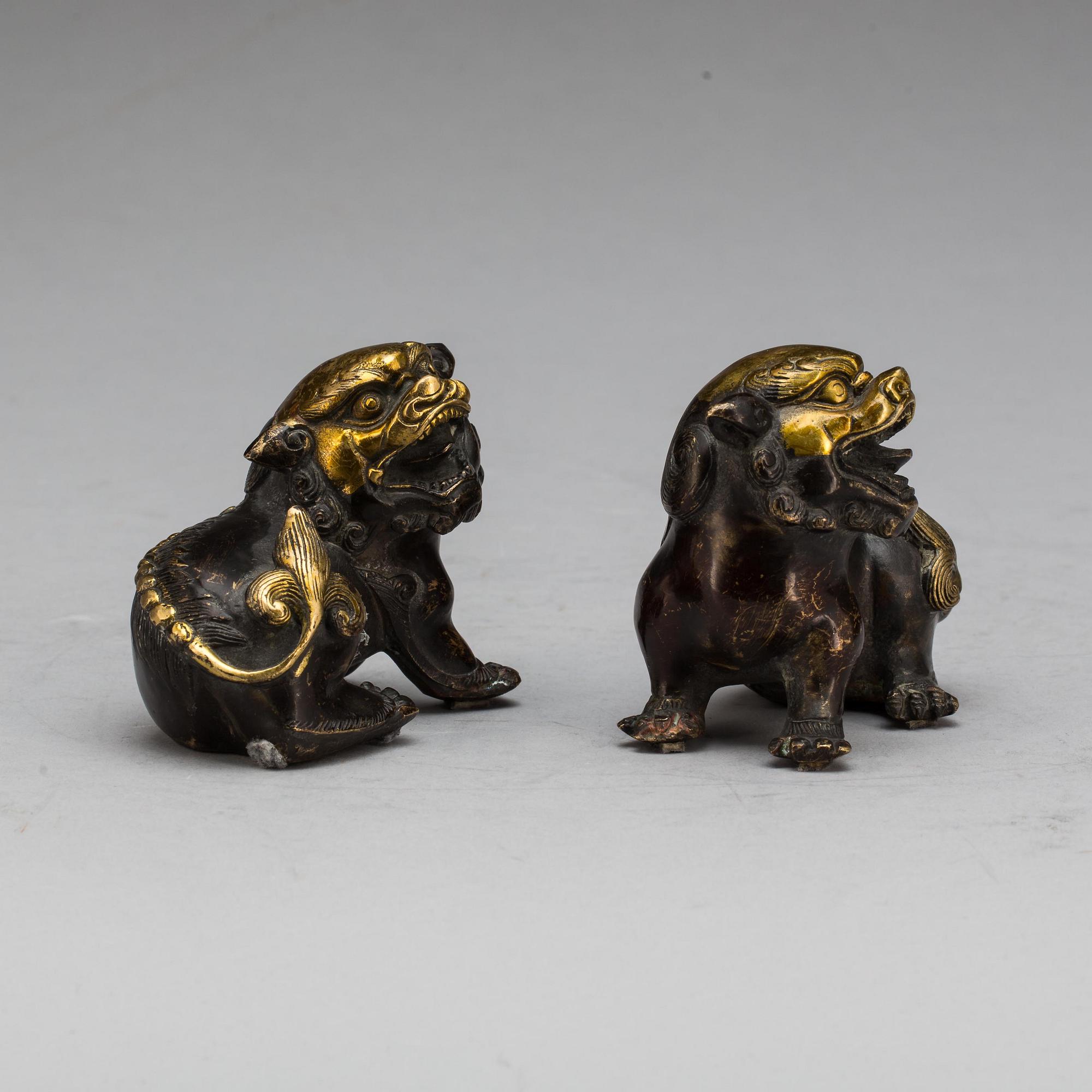 FIGURINER, ett par, brons, Kina. 1800/1900-tal.