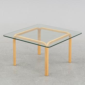 A model Y 805 glass and birch coffee table by Alvar Aalto, second half of  the 20th Century.