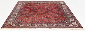 A carpet, possibly Bakhtiari, ca 309 x 230 cm.