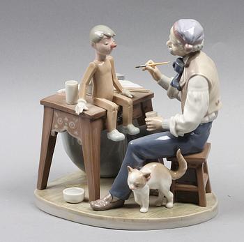 FIGURIN, porslin, LLadro. Tillverkningsår 1986-2005.