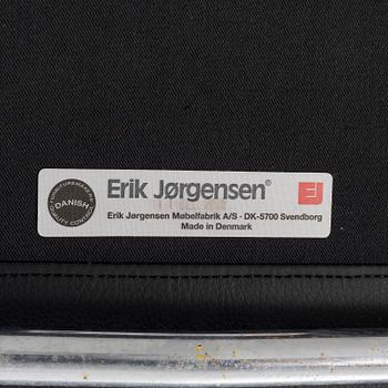 Hans J. Wegner, fåtölj med fotpall, "Ox Chair", EJ-100, Erik Jørgensen Møbelfabrik A/S, Svendborg, Danmark.
