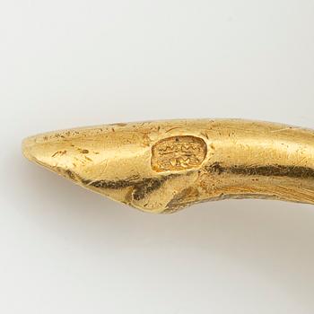 Brosch i form av en fågel 18K guld med åttkantslipade diamanter.