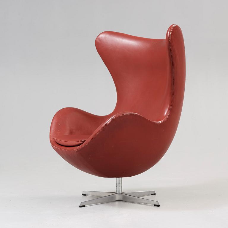 FÅTÖLJ, "Ägget", Arne Jacobsen för Fritz Hansen, Danmark, 1978.