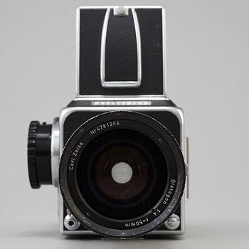 A Hasselblad 500C /M from  1973 with one cartridge from 1969 and Distagon 1:4 f=50 mm.