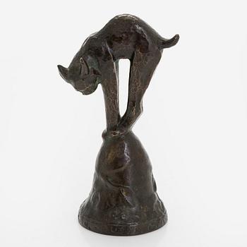Jussi Mäntynen, Lynx on a counter bell.