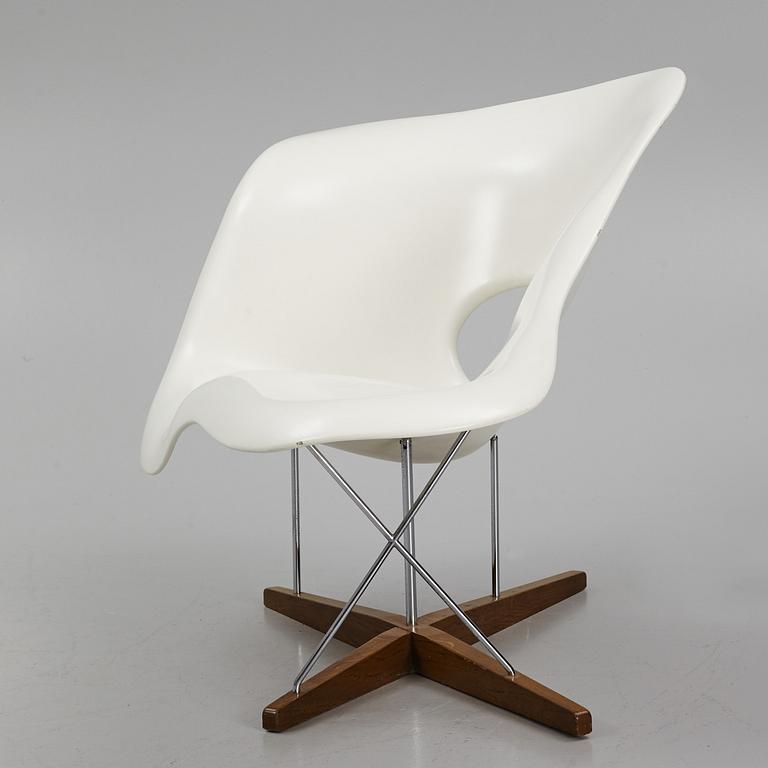 Charles & Ray Eames, lounge chair, "La Chaise", Vitra 2003.