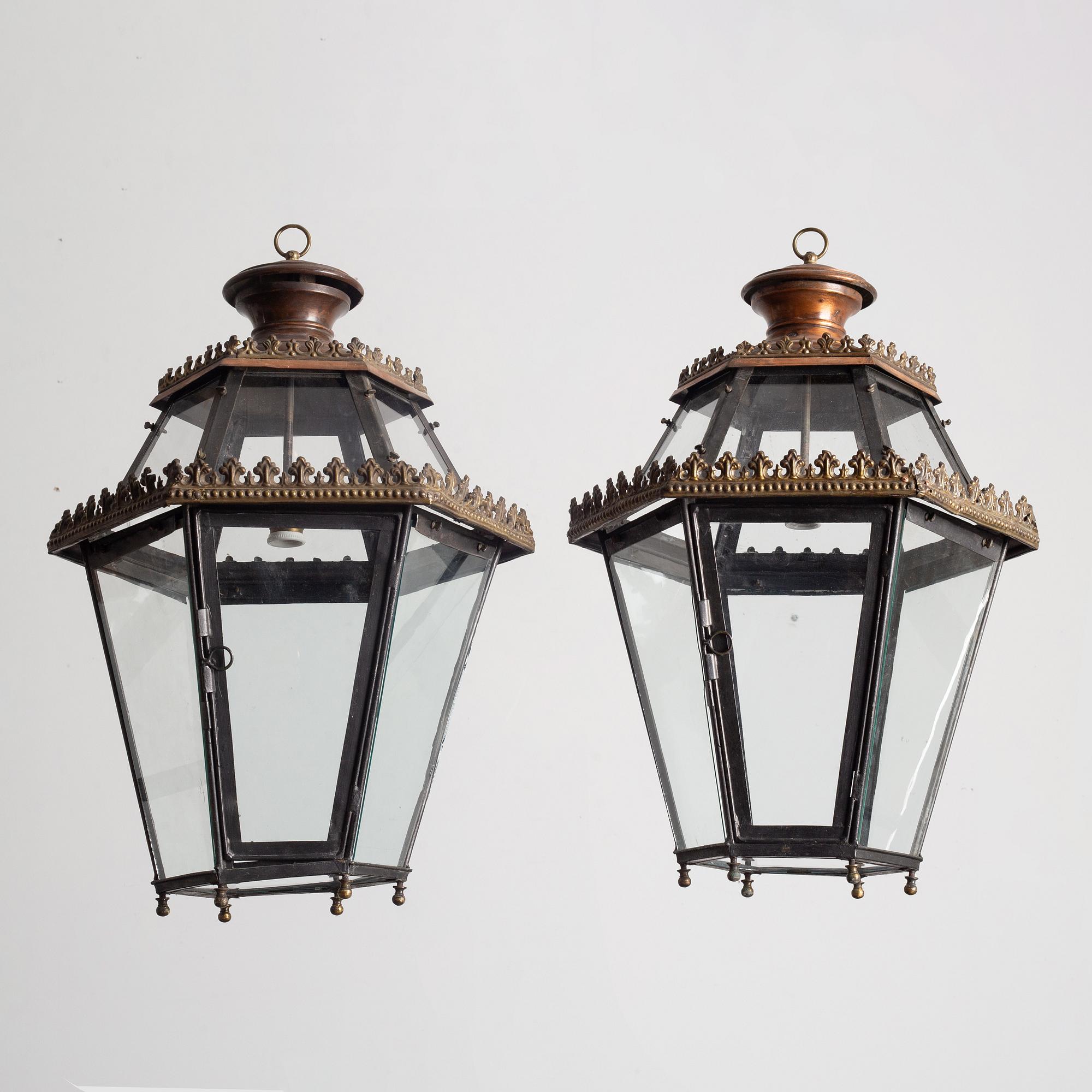 Taklyktor, ett par, 1800-talets slut.