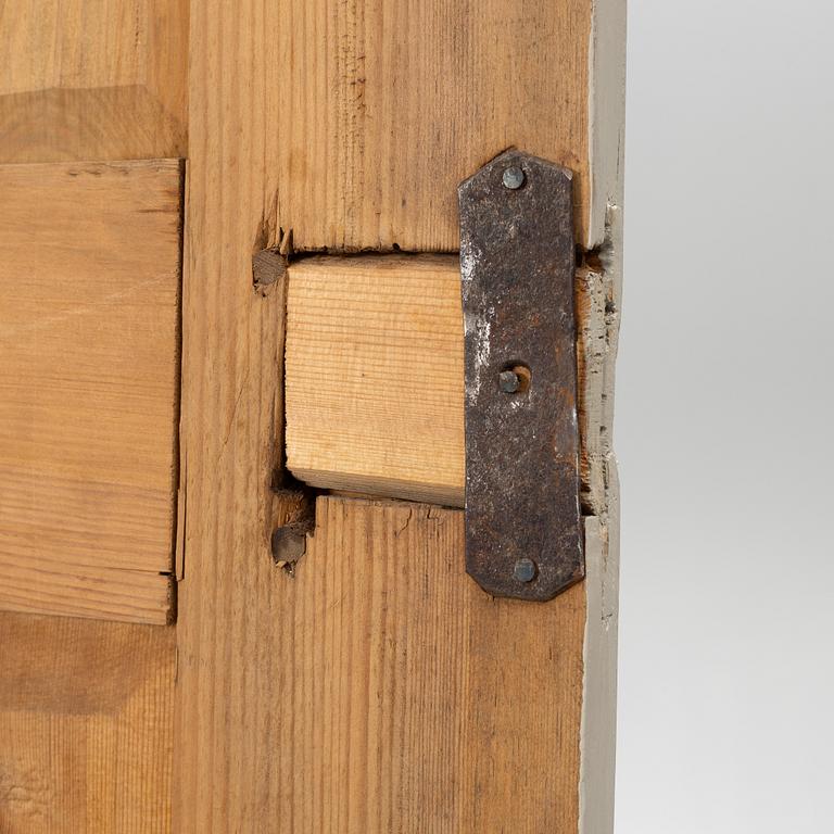 Klädskåp, 1800-talets slut.