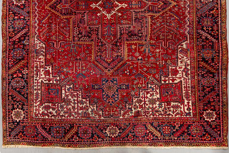 A semiantique Heris carpet 404x290 cm.