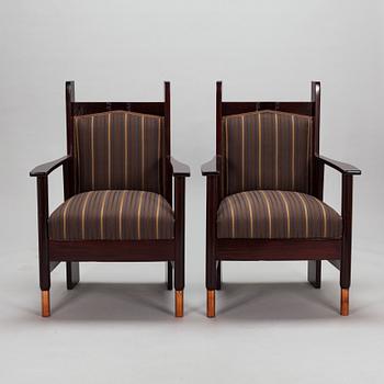 Bernhard Häkli, a pair of Finnish Jugend armchairs for Vihdin Puuseppäin Huonekaluliike 1911.