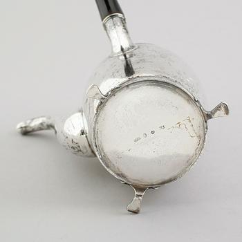 CHOKLADKANNA, silver, Johan Fredrik Björnstedt, Stockholm 1823. Vikt ca 369 gram.