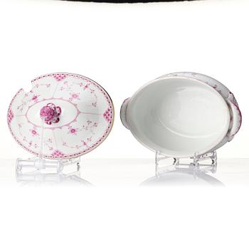 A Royal Copenhagen tureen with cover and stand, Denmark, 1894-1900.