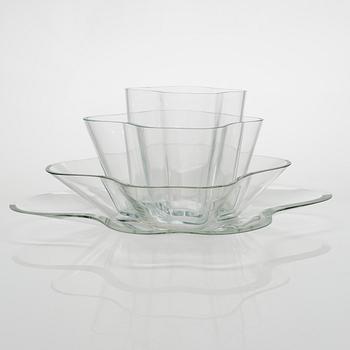 Alvar Aalto, glasskulptur, "Aalto-blomman", 4 delar, signerade Alvar Aalto och Alvar Aalto Iittala 99/1991.