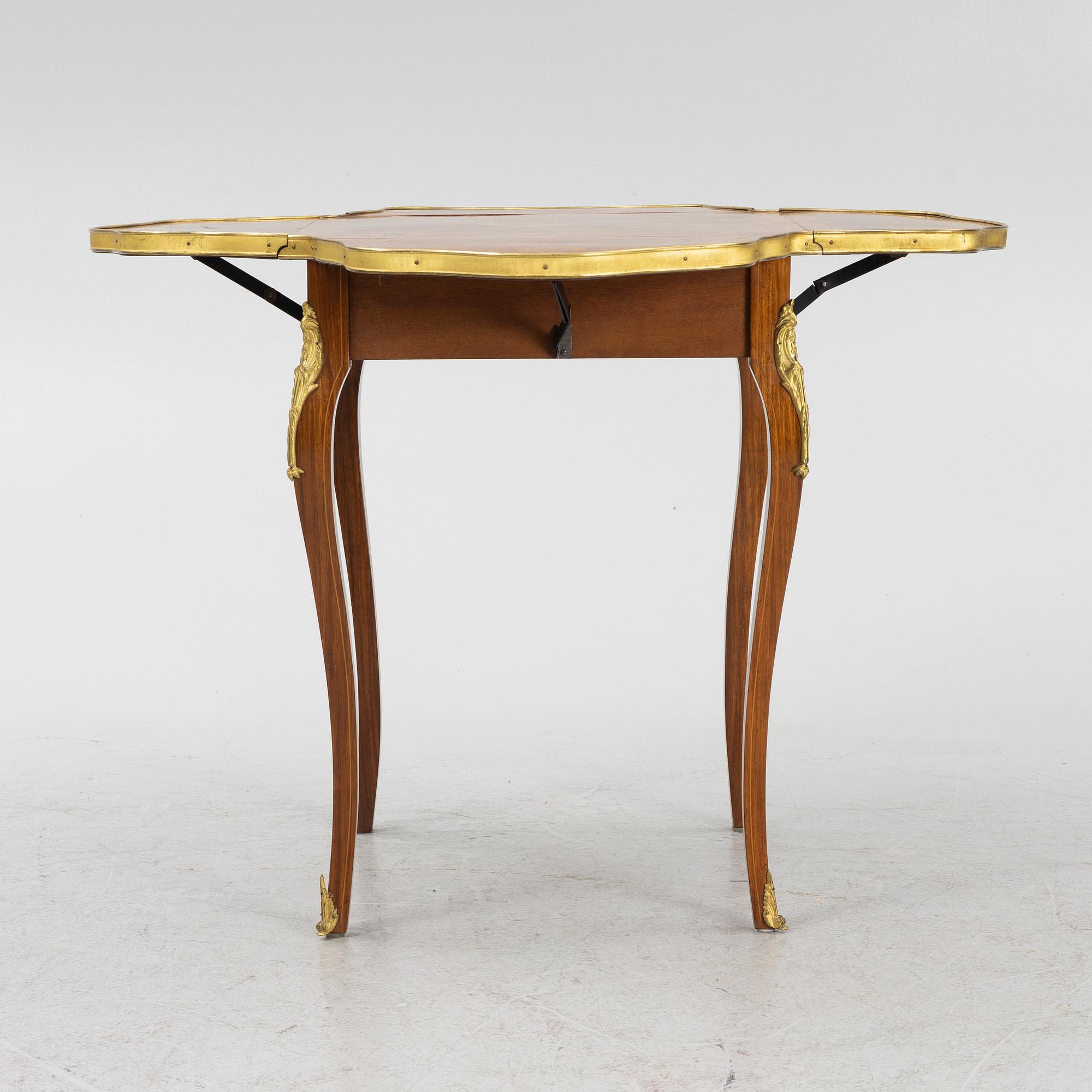 Bord, rokokostil, 1900-talets början.