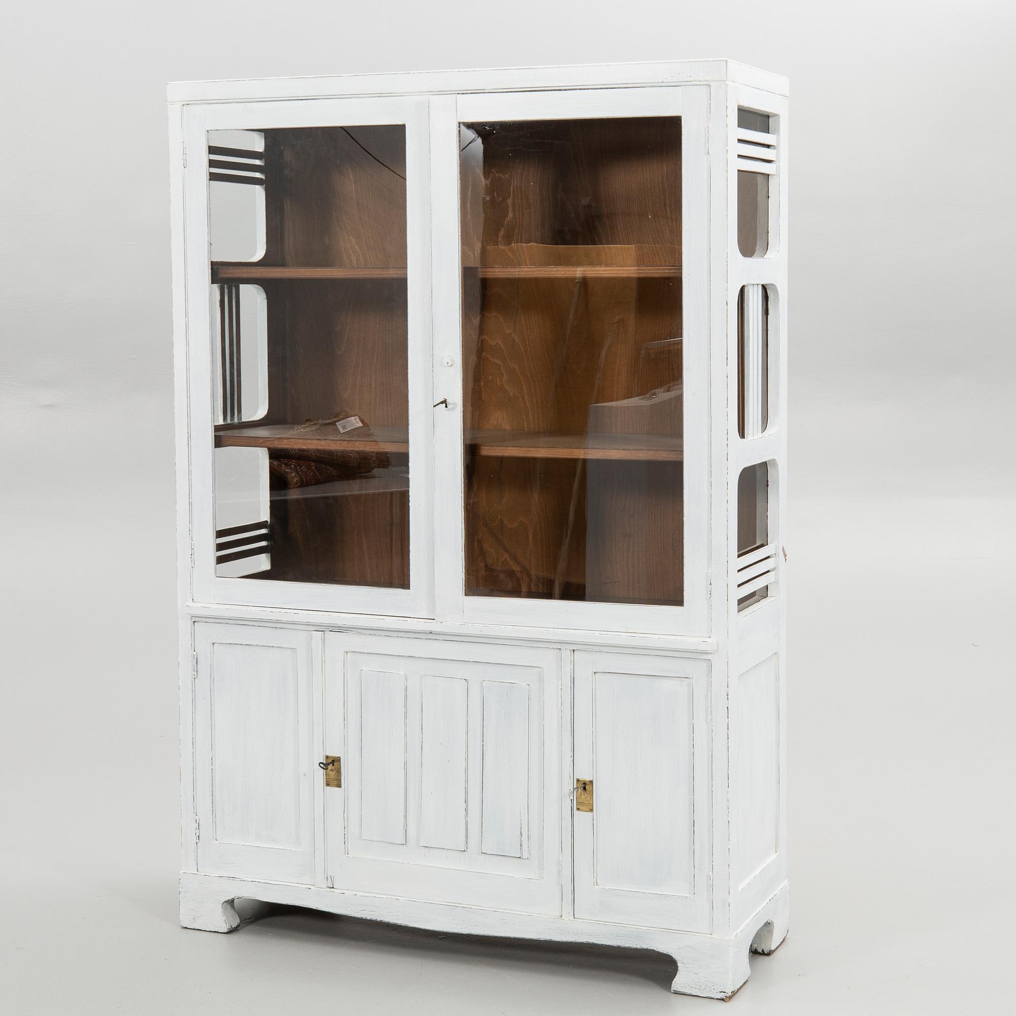 Cabinet, Art Nouveau, early 20th century.