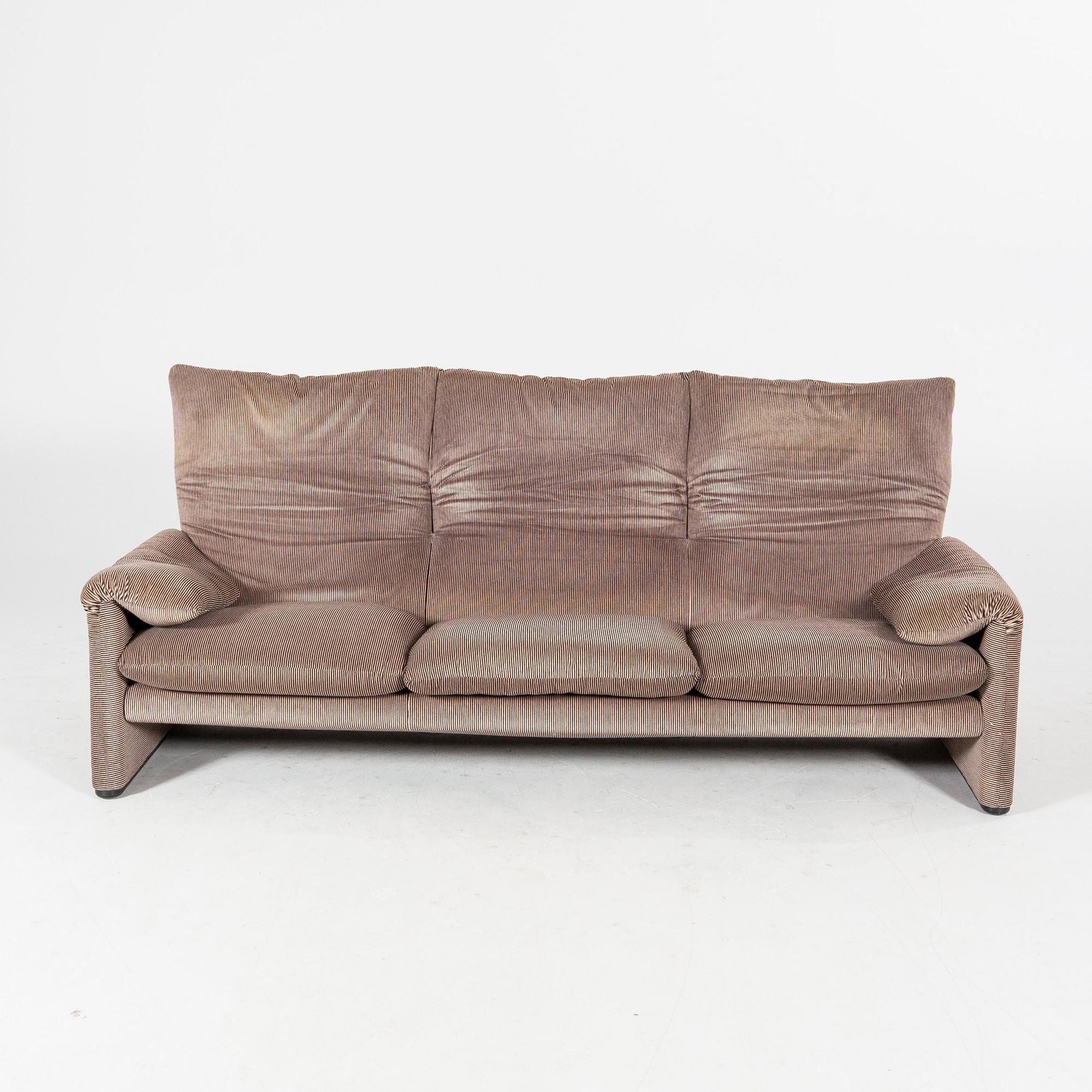 Vico Magistretti, sofa "Maralunga" for Cassina designed in 1973.