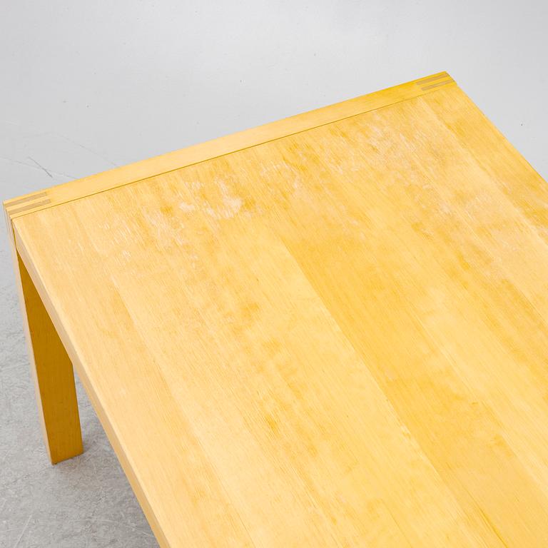 Niels Gammelgaard, bord, "Pelto", Designstudio Copenhagen.