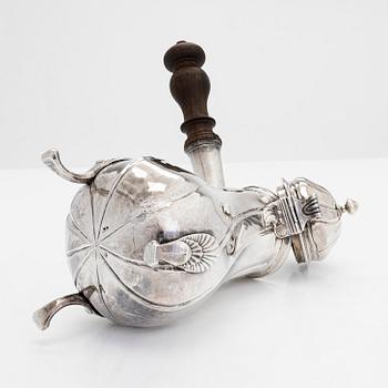 Kahvikannu, hopea, Torino, luult. 1820-40-luku.