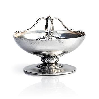 437. Georg Jensen, an 830/1000 silver bowl. Copenhagen 1919 (indistinct hallmarks), design no 246.