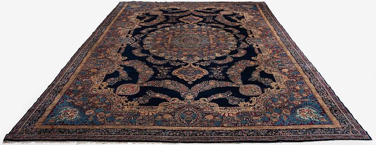 Matta, semiantik Kirman, Södra Persien, ca  592 x 388 cm.