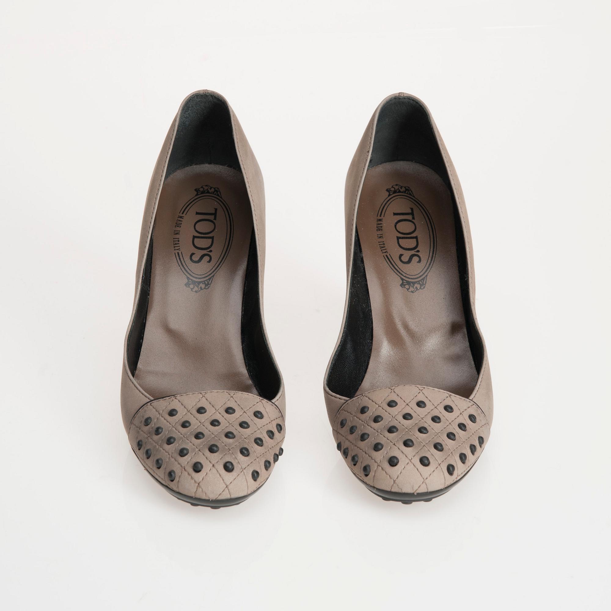 SKOR, Tod's.