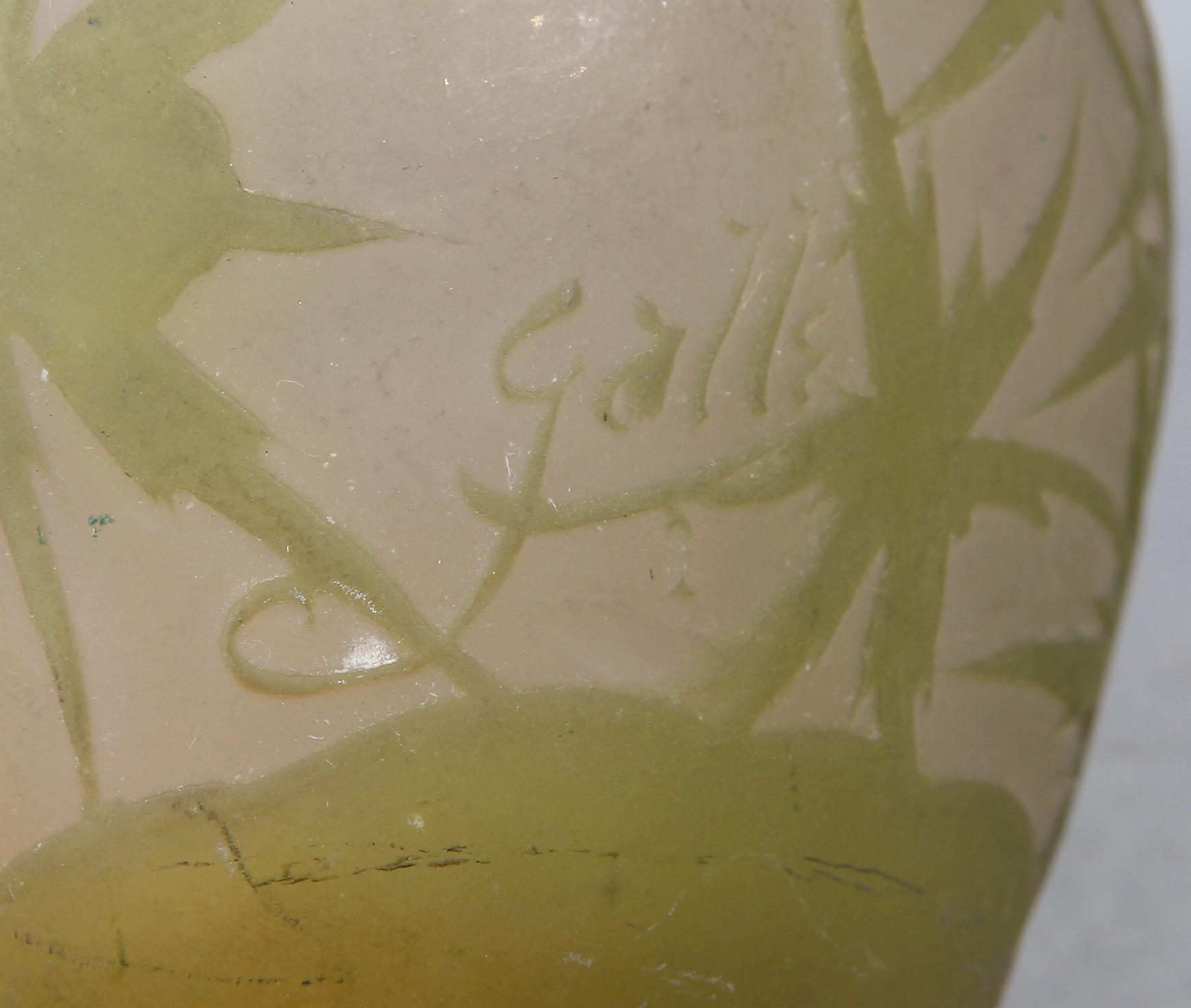 VAS, glas, Emile Gallé, jugend, 1900-talets första hälft, signerad Gallé.