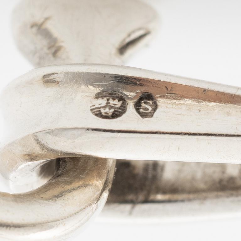 Vivianna Torun Bülow-Hübe, sterling silver bangle, for Georg Jensen.