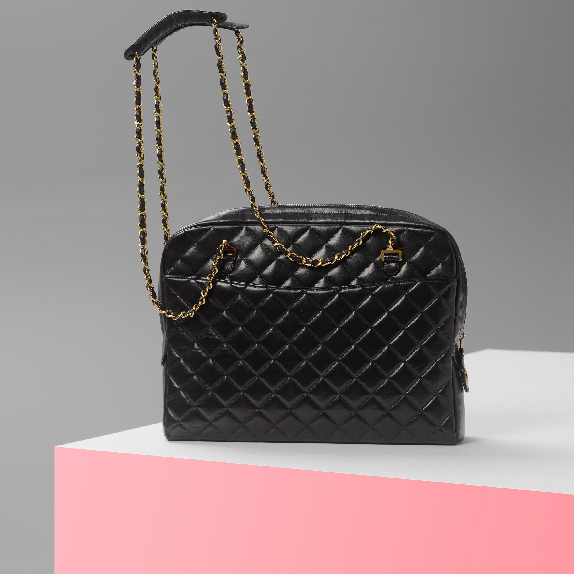 AXELREMSVÄSKA, Chanel.