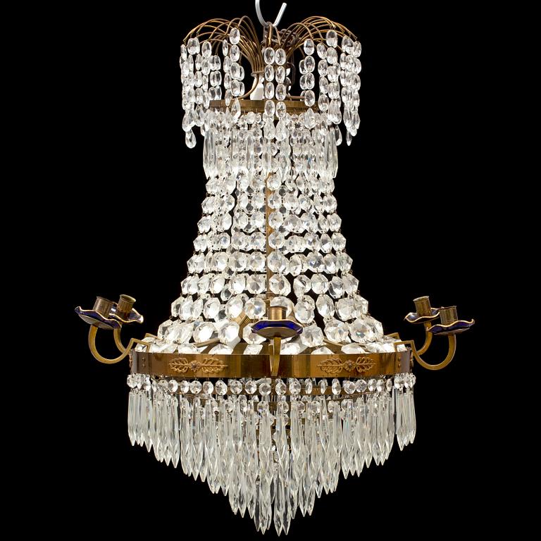 A mid 20th century chandelier.