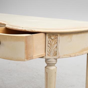 A dressing table with a stool, Blomstermåla, mid 20th Century.