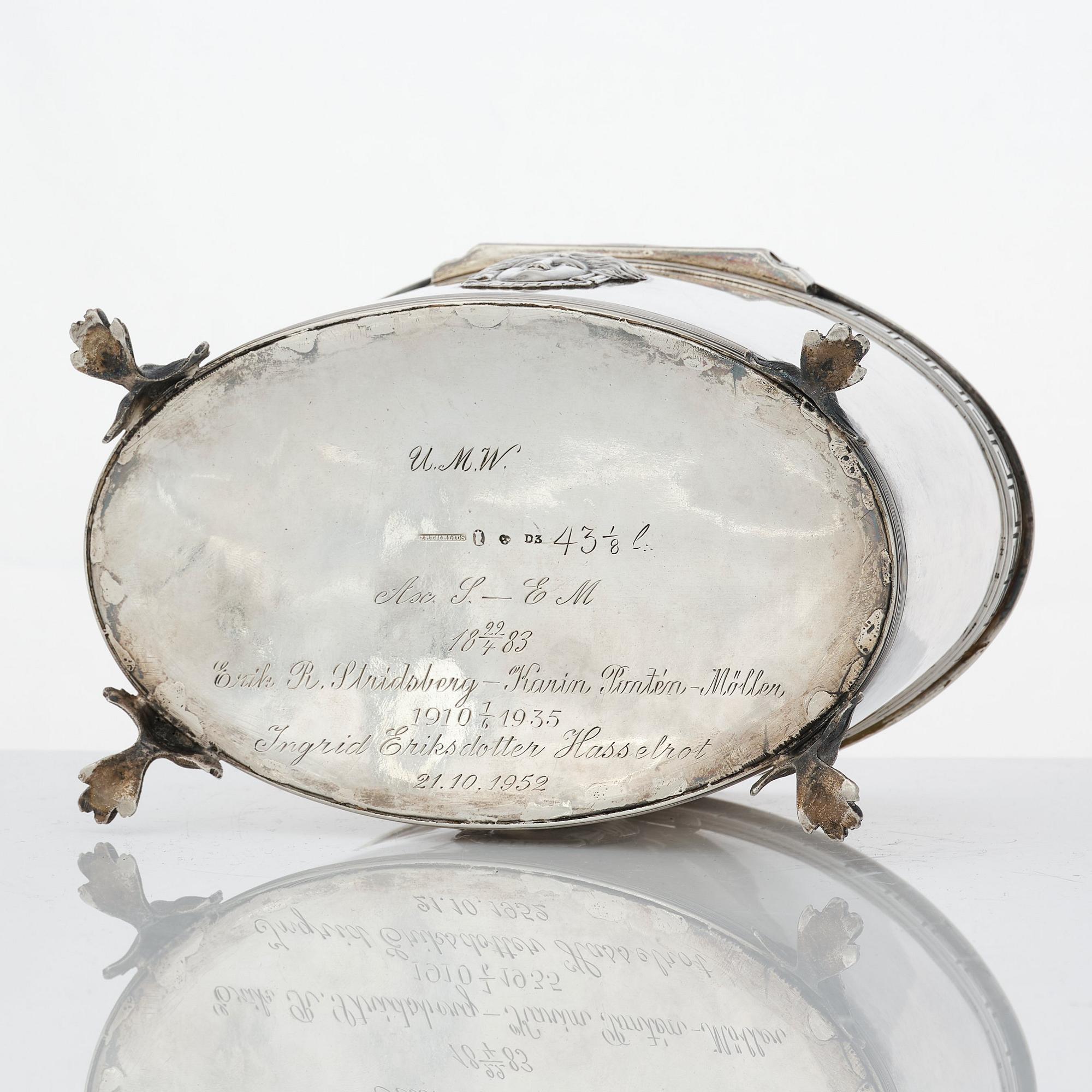 Pehr eller Adolf Zethelius, sockerskrin, silver, Stockholm 1810. Empire.