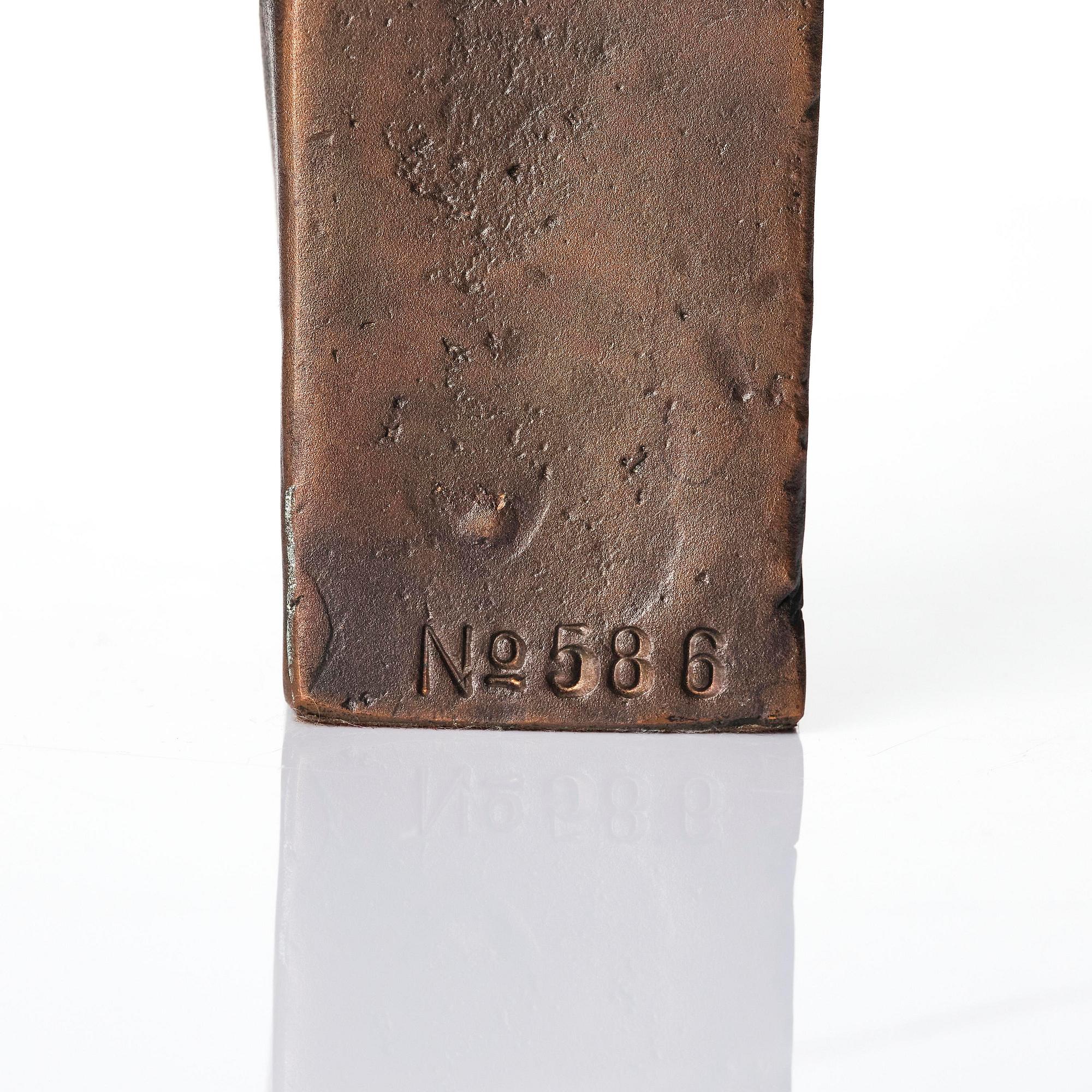 Lisa Larson, Skulptur ”Tänkaren", patinerad brons, Galleri Scandia, efter 1978, ed. 586/999.